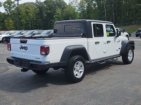 Used 2020 Jeep Gladiator Sport w/ Quick Order Package 24S AWD/4WD image 2