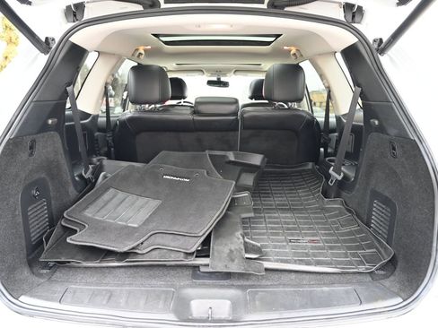 Used 2020 Nissan Pathfinder Platinum image 45