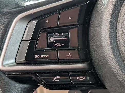 Used 2018 Subaru Outback 2.5i Limited image 22