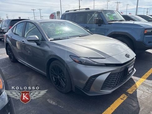 Used 2025 Toyota Camry SE w/ Multimedia Upgrade Package image 1