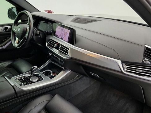 Used 2019 BMW X5 xDrive50i w/ Executive Package image 26