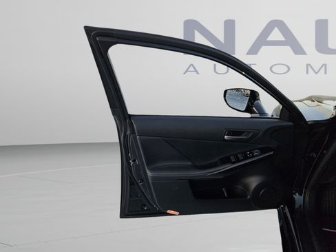Used 2025 Lexus IS 350 F Sport RWD image 11
