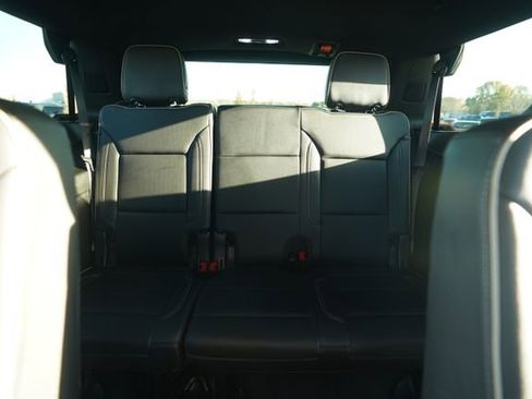 Used 2021 Chevrolet Tahoe Premier w/ Premium Package image 29