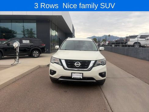 Used 2020 Nissan Pathfinder SV FWD image 2
