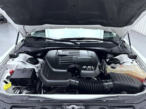 Used 2022 Chrysler 300 Touring L AWD/4WD image 24