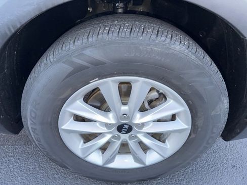 Used 2020 Kia Sorento L image 25