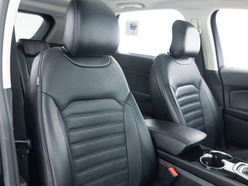 Used 2015 Ford Edge SEL w/ Equipment Group 201A image 28