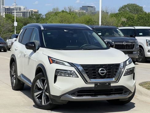 Certified 2023 Nissan Rogue SL w/ SL Premium Package image 2