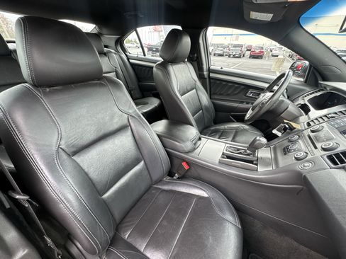 Used 2015 Ford Taurus SEL image 23