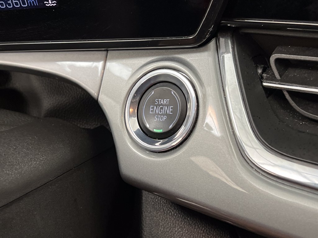 Used 2025 Chevrolet Trax LT FWD image 50
