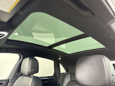 Certified 2017 Porsche Macan AWD/4WD image 42