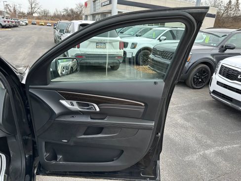 Used 2017 GMC Terrain Denali image 28