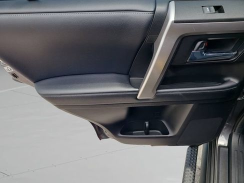Used 2019 Toyota 4Runner SR5 Premium AWD/4WD image 17