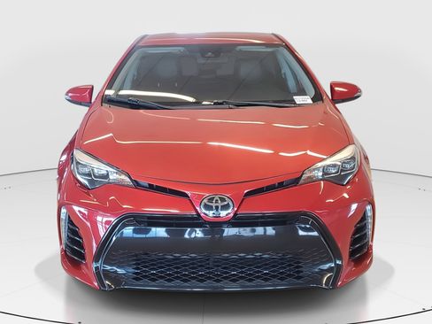 Used 2018 Toyota Corolla SE image 3