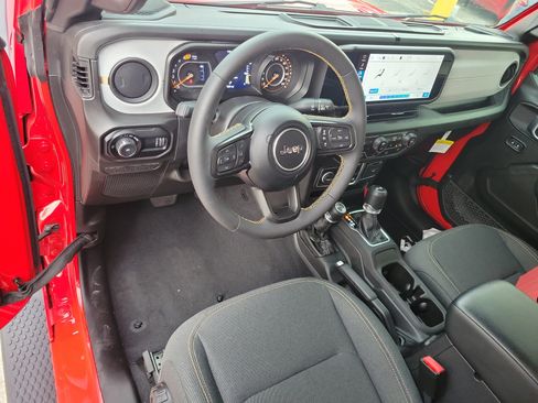 Used 2024 Jeep Wrangler Sport AWD/4WD image 12