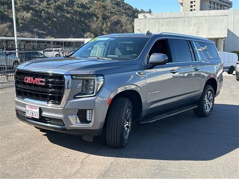 Certified 2022 GMC Yukon XL SLE w/ Gmc Pro Safety Plus Package image 10