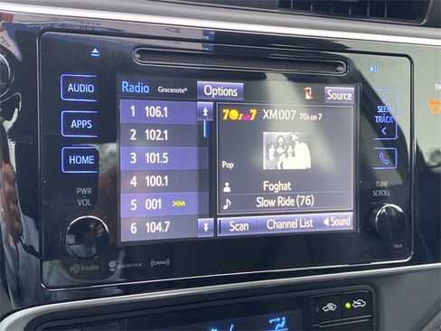 Used 2017 Toyota Corolla SE 50th Anniversary image 23