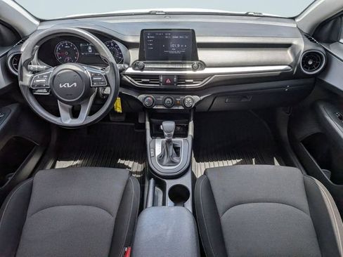 Used 2024 Kia Forte LXS FWD image 13