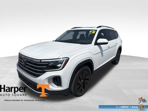 Used 2024 Volkswagen Atlas SE AWD/4WD image 1