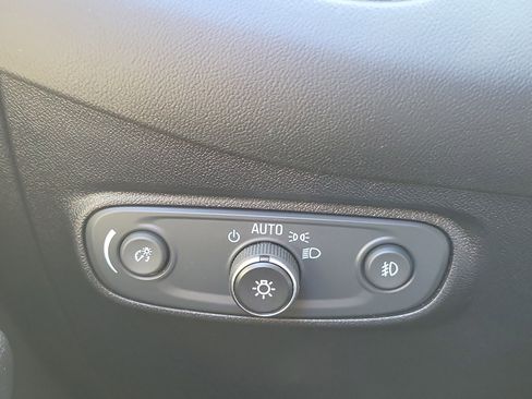 Used 2018 Chevrolet Equinox Premier w/ Infotainment II Package image 27