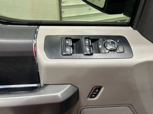 Used 2015 Ford F150 XLT w/ FX4 Off-Road Package AWD/4WD image 12