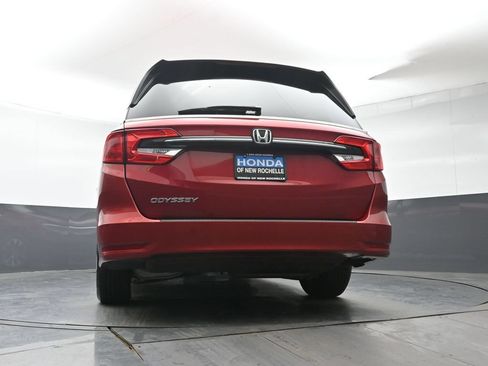 Used 2024 Honda Odyssey EX-L image 32