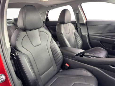 Used 2021 Hyundai Elantra Limited w/ Cargo Package image 37