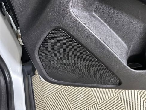 Used 2020 Chevrolet Equinox LT w/ Sport Edition image 34