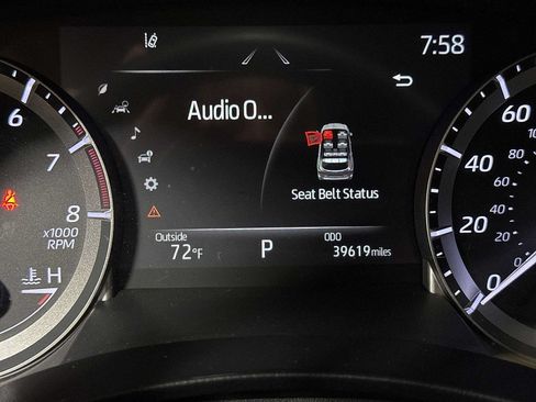 Used 2022 Toyota Highlander XLE AWD/4WD image 20