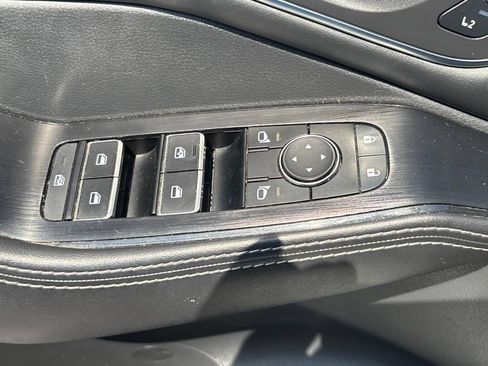 Used 2021 Nissan Rogue SL w/ Premium Package FWD image 8