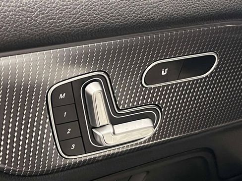 Certified 2023 Mercedes-Benz GLA 250 4MATIC image 17