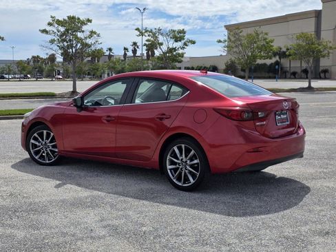 Used 2018 MAZDA MAZDA3 Touring image 4