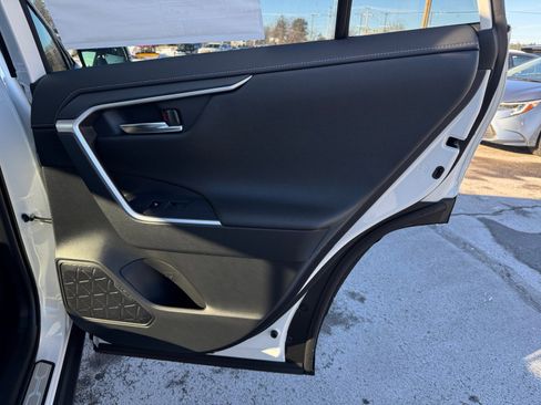 New 2025 Toyota RAV4 Limited image 27