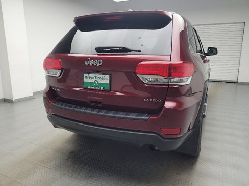 Used 2019 Jeep Grand Cherokee Laredo AWD/4WD image 7