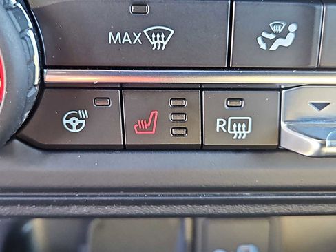 Used 2023 Ford Bronco Wildtrak image 20