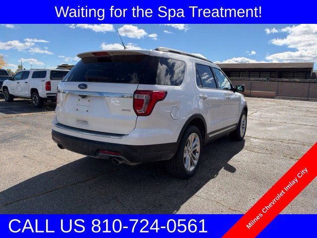 Used 2018 Ford Explorer XLT w/ Equipment Group 202A AWD/4WD image 3