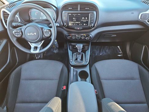 Used 2024 Kia Soul LX w/ Option Group 015 image 15