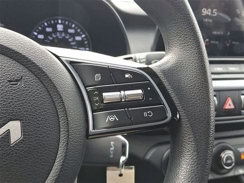 Used 2023 Kia Forte LXS w/ LXS Technology Package image 18