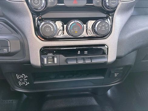 Used 2025 RAM 2500 Tradesman w/ Chrome Appearance Group image 16