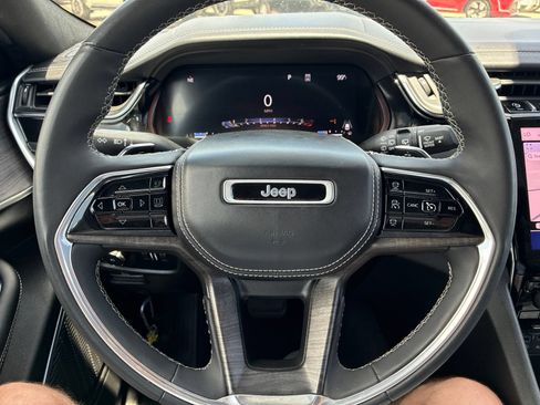 Used 2023 Jeep Grand Cherokee L Overland AWD/4WD image 13