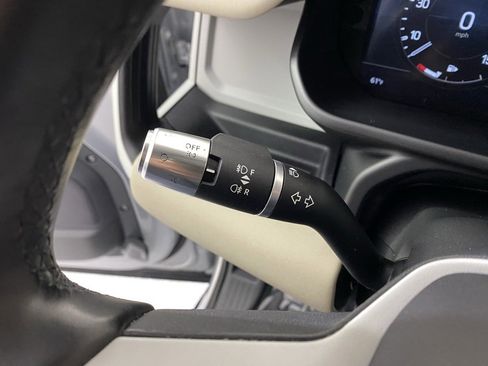 Used 2020 Land Rover Defender 110 SE image 26