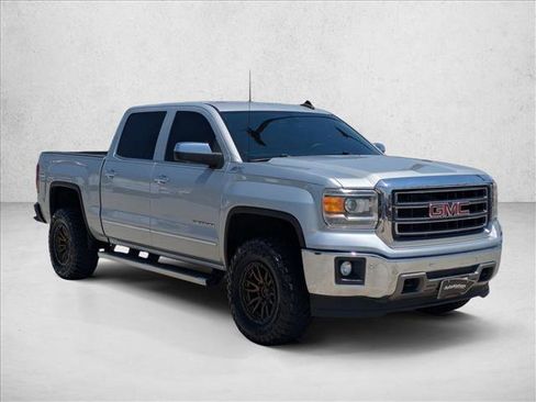 Used 2015 GMC Sierra 1500 SLT w/ SLT Crew Cab Value Package AWD/4WD image 3