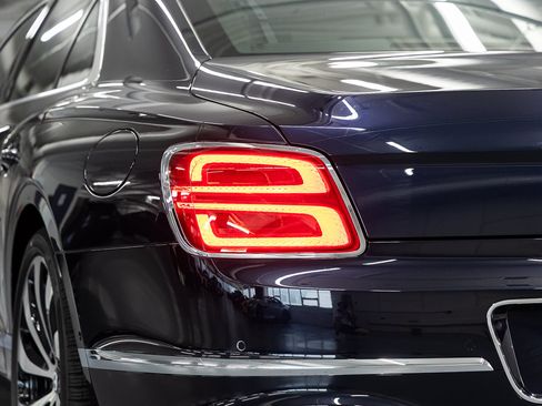 New 2026 Bentley Flying Spur Plug-In Hybrid AWD/4WD image 20