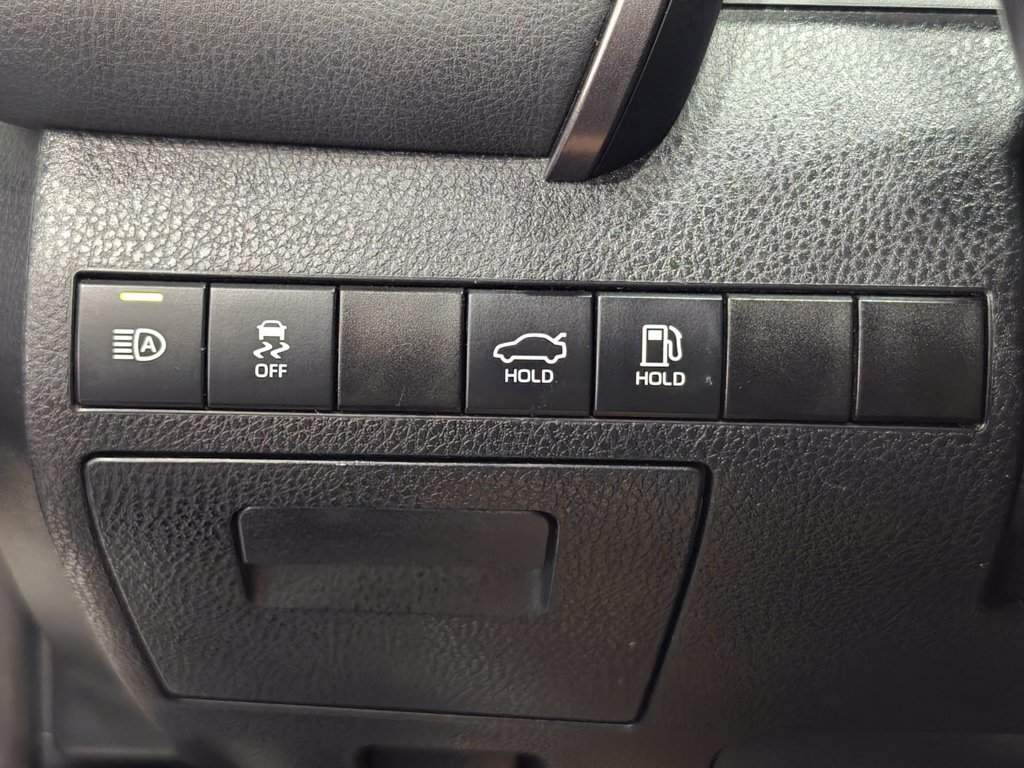 Used 2023 Toyota Camry SE FWD image 35