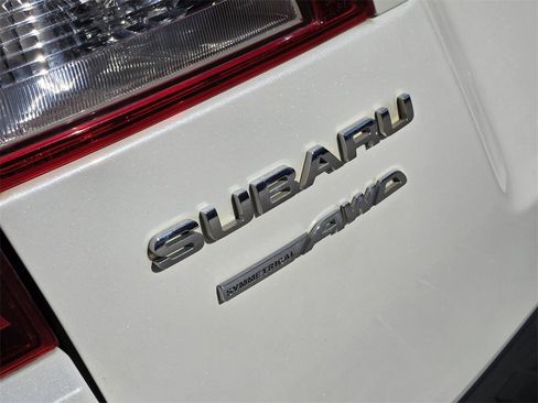 Used 2018 Subaru Outback 2.5i Premium image 16