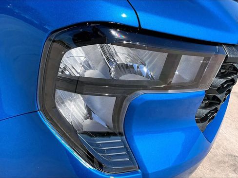 Certified 2025 Ford Maverick XLT image 27