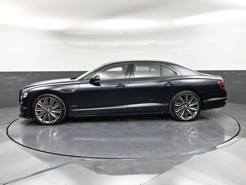 Used 2025 Bentley Flying Spur Plug-In Hybrid AWD/4WD image 2