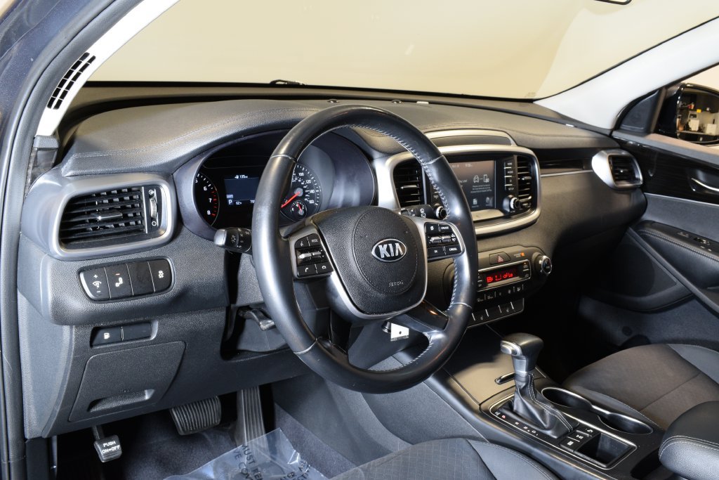 Used 2020 Kia Sorento LX w/ LX I4 Convenience Package AWD/4WD image 13