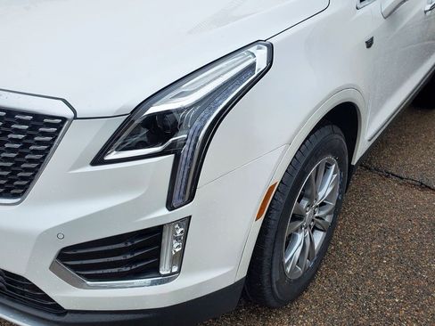 Certified 2023 Cadillac XT5 Premium Luxury w/ LPO, Floor Liner Package AWD/4WD image 11
