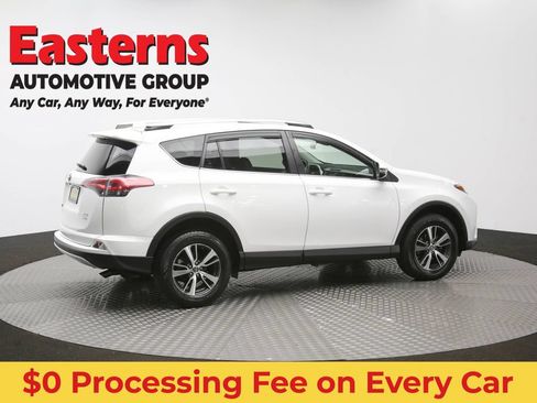 Used 2018 Toyota RAV4 XLE AWD/4WD image 45